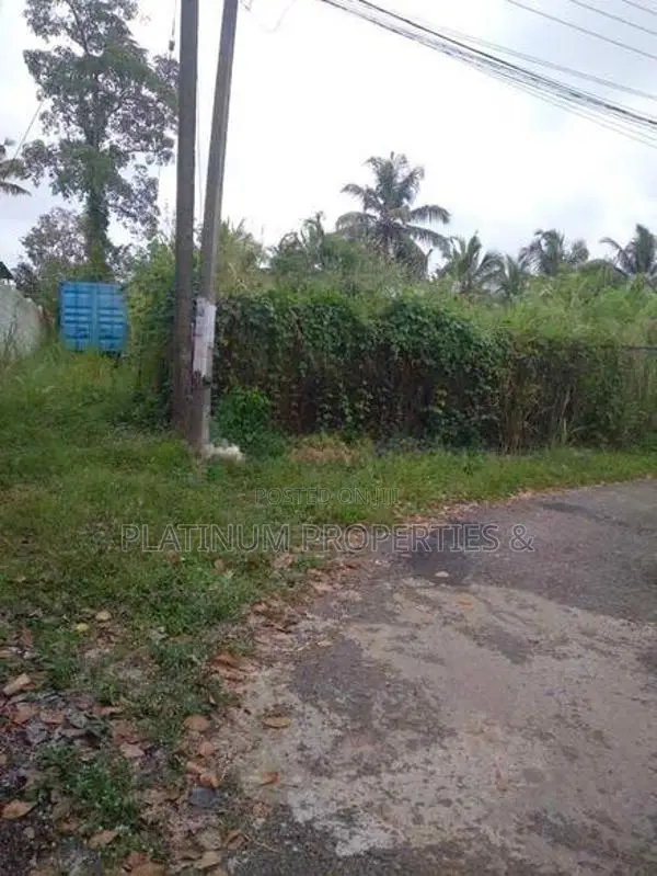 10.24 Perch Land for Sale in Kottawa Mattegoda Junction - Namal Uyana