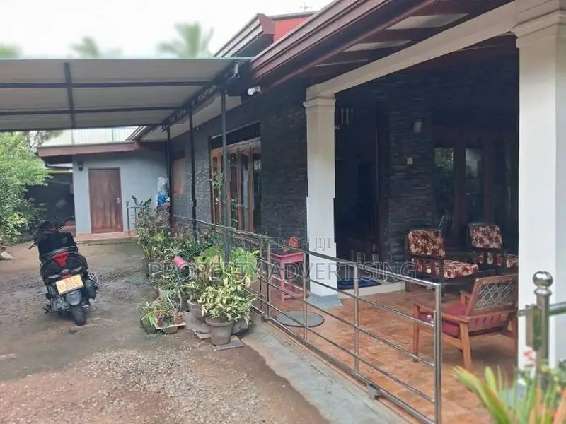 Valuable property for sale in maharagama - piliyandala road