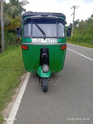 Bajaj 2 stroke 2005 Three Wheel (Used)