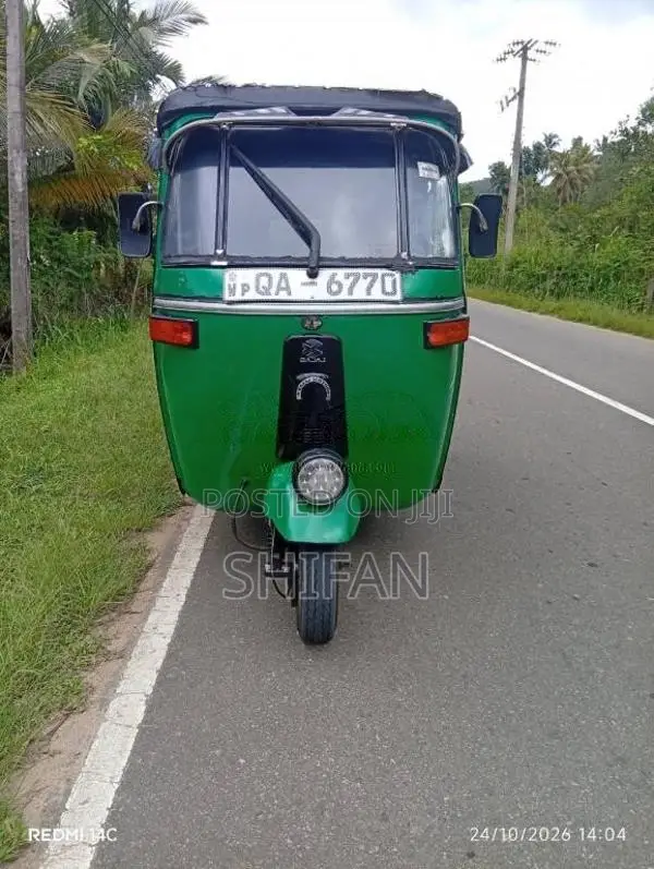 Bajaj 2 stroke 2005 Three Wheel (Used)