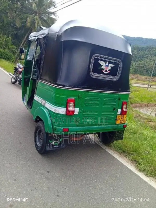Bajaj 2 stroke 2005 Three Wheel (Used)