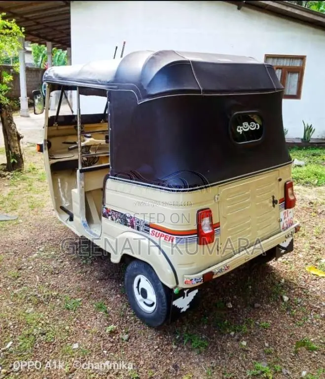 Bajaj 2 Stroke 1992 Three Wheel (Used)