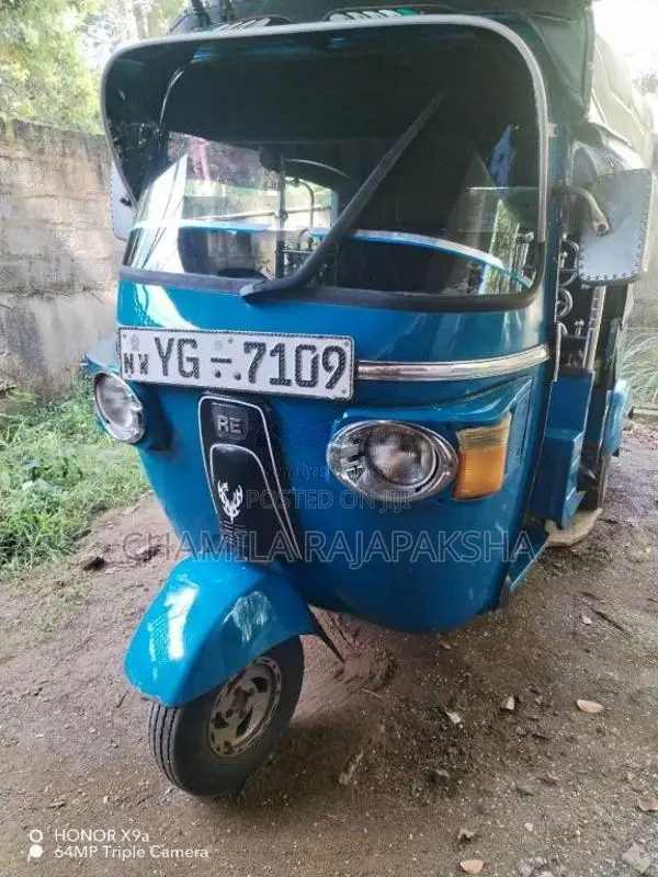 Bajaj RE 2011 Three Wheel (Used)