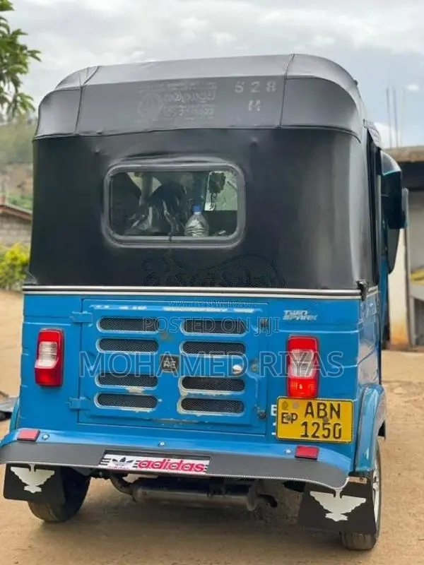 Bajaj RE 2016 Three Wheel (Used)