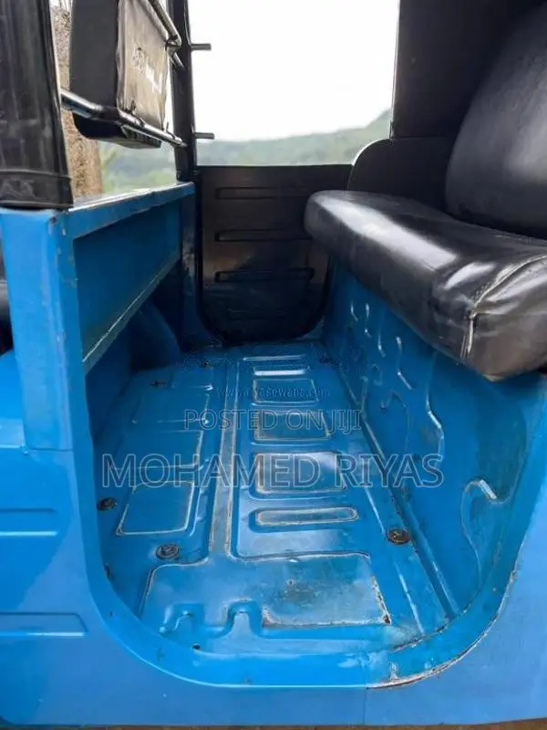 Bajaj RE 2016 Three Wheel (Used)