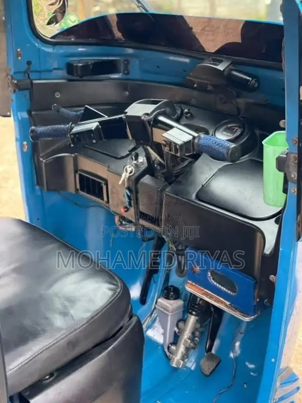 Bajaj RE 2016 Three Wheel (Used)