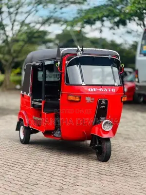 Bajaj RE 2 Stroke 2006 Three Wheel (Used)