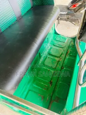 Bajaj 2 Stroke 2004 Three Wheel (Used)