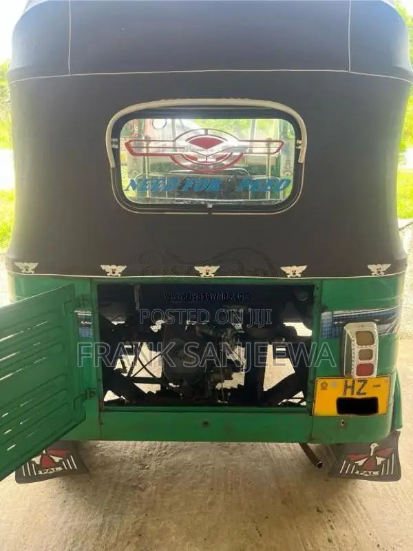Bajaj 2 Stroke 2004 Three Wheel (Used)