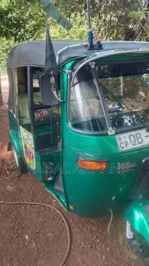 Bajaj Re 2004 Three Wheel (Used)