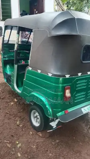 Bajaj Re 2004 Three Wheel (Used)