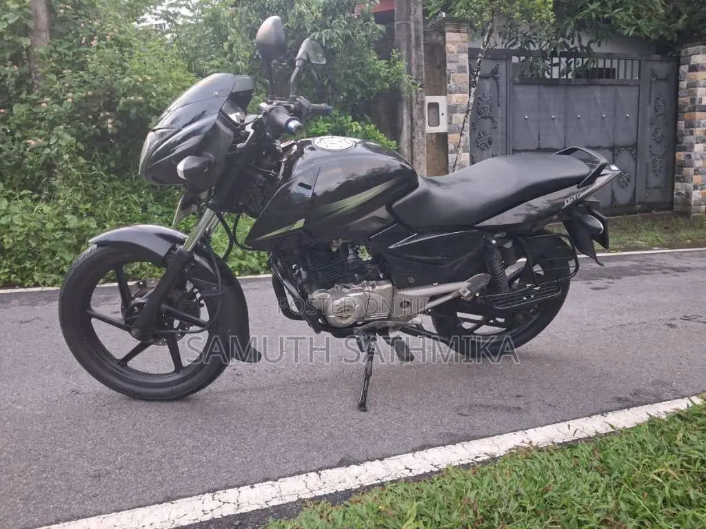 Bajaj Pulsar 150 2016 Motorbike (Used)