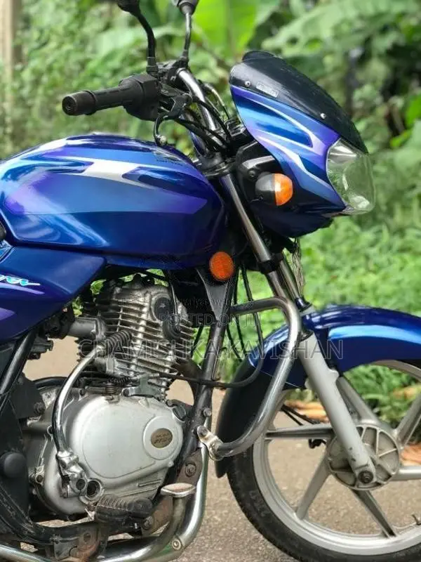 Bajaj Discover 2006 Motorbike (Used)