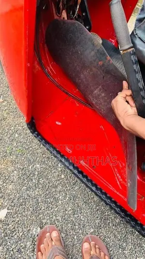 Bajaj RE 205 2012 Three Wheel (Used)