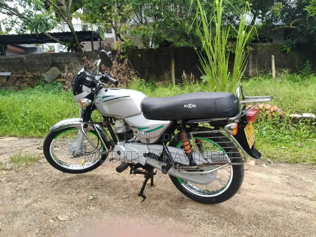 Bajaj Boxer 2003 Motorbike (Used)