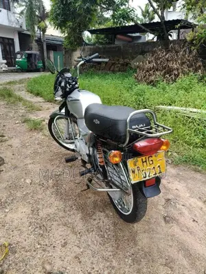 Bajaj Boxer 2003 Motorbike (Used)