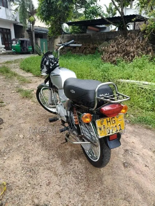 Bajaj Boxer 2003 Motorbike (Used)