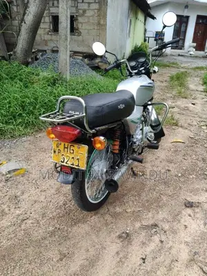 Bajaj Boxer 2003 Motorbike (Used)