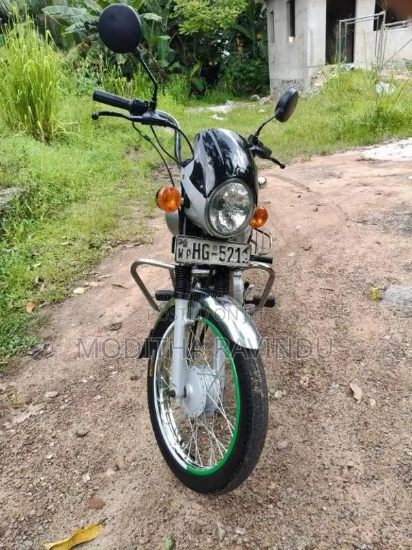 Bajaj Boxer 2003 Motorbike (Used)