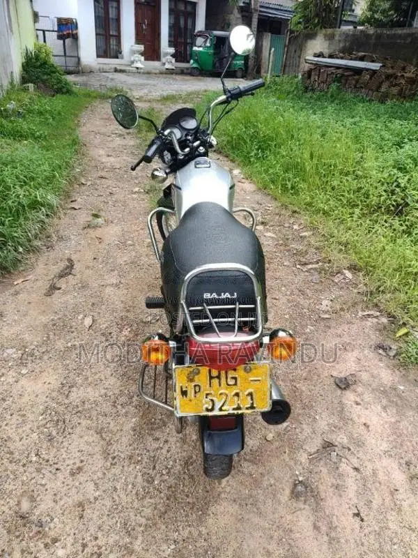 Bajaj Boxer 2003 Motorbike (Used)