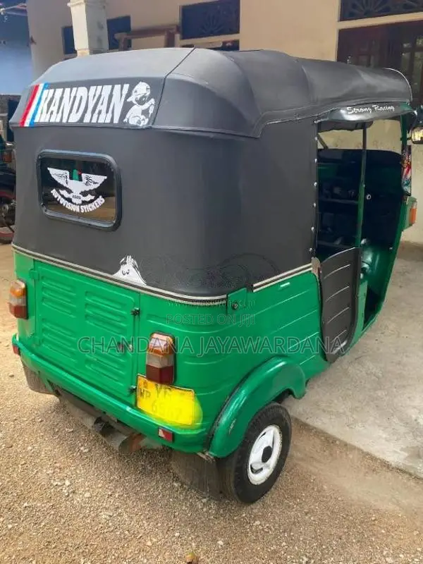 Bajaj 4 Stroke 2010 Three Wheel (Used)