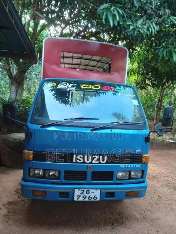 Isuzu ELF 1983 Lorry (Used)