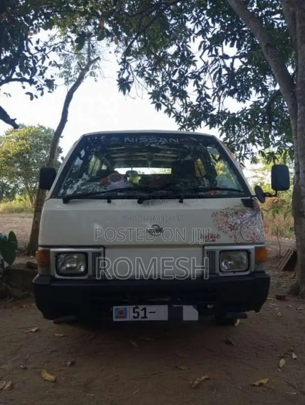 Nissan Vanette 1987 Van (Used)