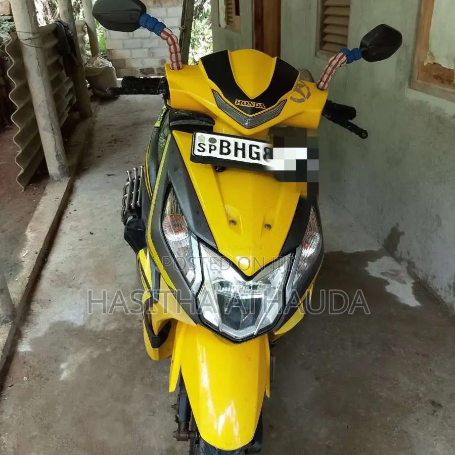 Honda Dio 2018 Motorbike (Used)