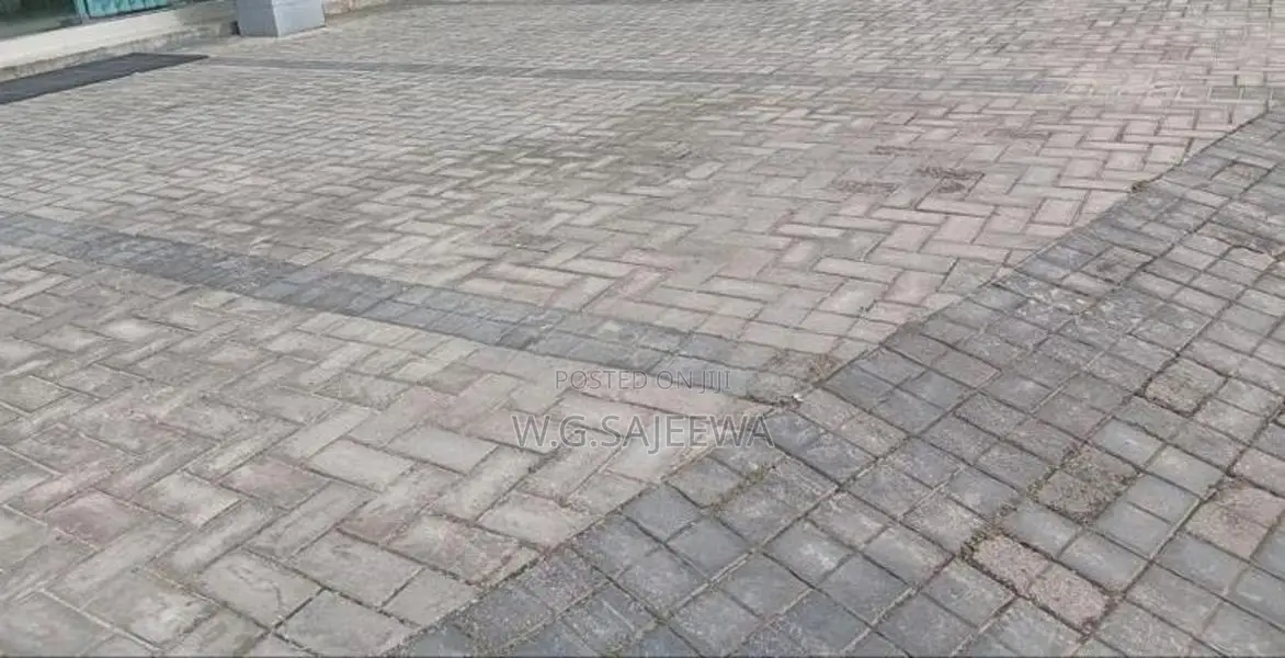 Commercial Building/ Office space for rent in Negombo Town - First flo