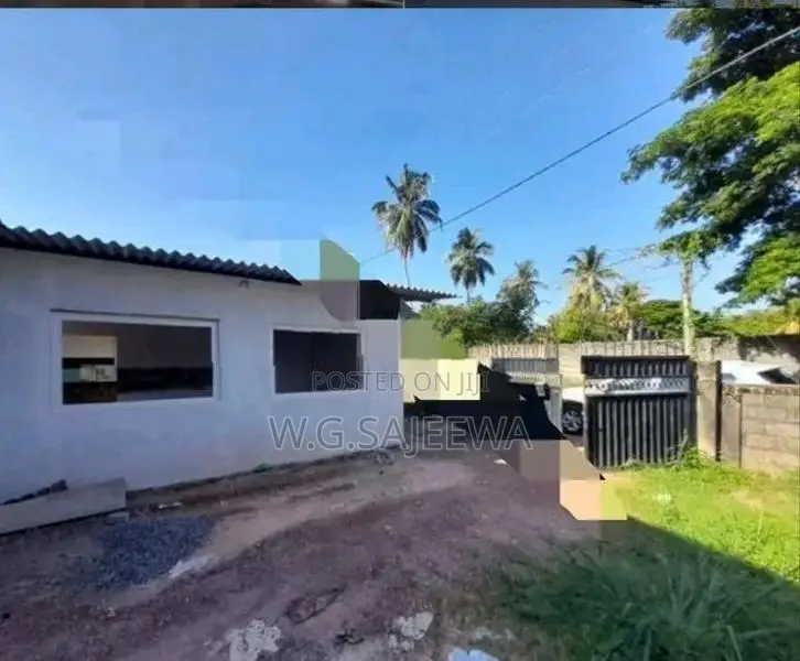 warehouse/Storage/ workshop for rent in Negombo Town