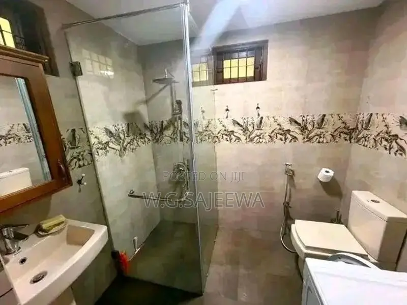 2 Storey house rent in Katunayake (Residential or office Staff)