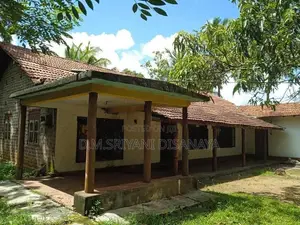 House with Land for Sale Nikaweratiya