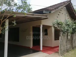 Single Story House for Sale Athurugiriya DS40130