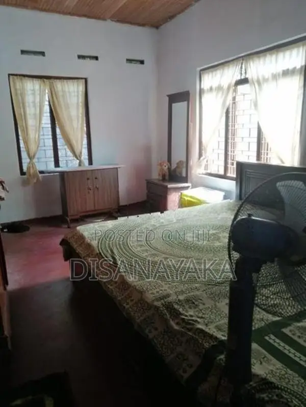 Single Story House for Sale Athurugiriya DS40130