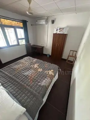 House For Rent Off Kings Hospital Colombo 05 [ 2287C ]