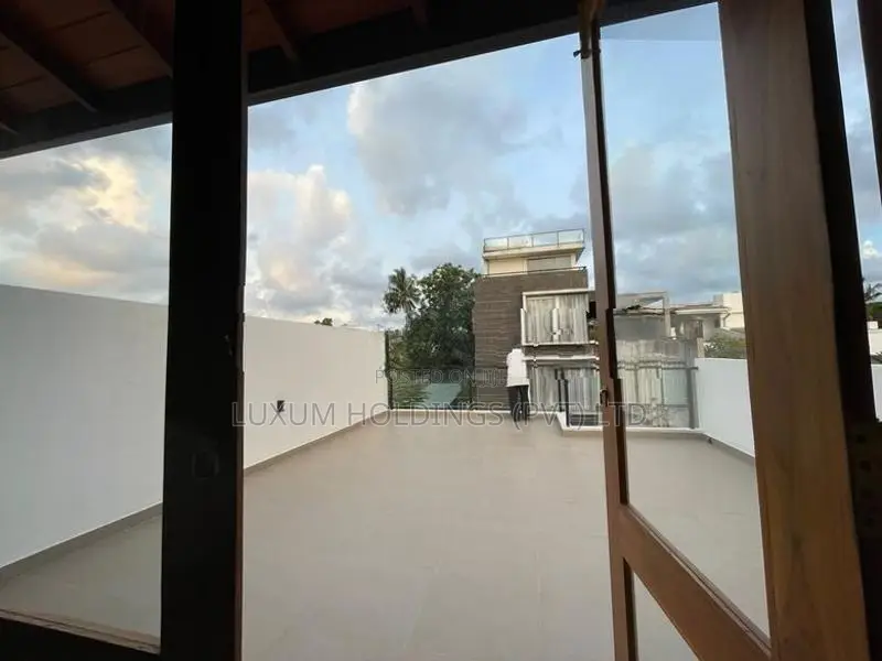 Modern A/C Office For Rent In Pelawatta Battaramulla [ 2275C ]