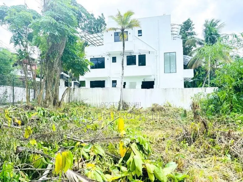 Facing a Scenic Paddy Field 10 Perch Land for Sale in Piliyandala