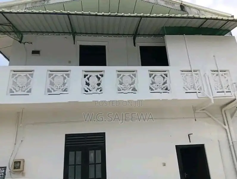 4 Rooms 2 Storey house rent in Katunayake (Residential or office Staff