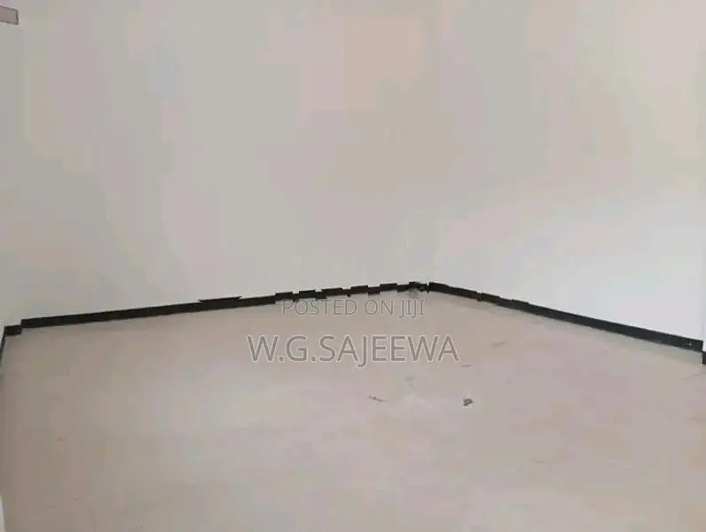 4 Rooms 2 Storey house rent in Katunayake (Residential or office Staff