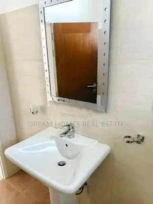 Luxury 4-Bedroom House For Sale In Nawala