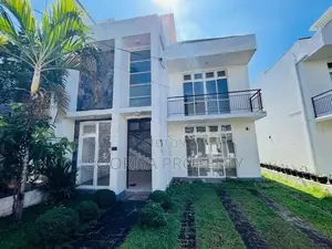 අතිනවීන අලංකාර දෙමහල් සුඛෝපභෝගී නිවසක් විකිණීමට - Piliyandala Suwarapo