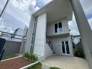 Canterbury Golf Apartment Brand New House for Sale in Piliyandala