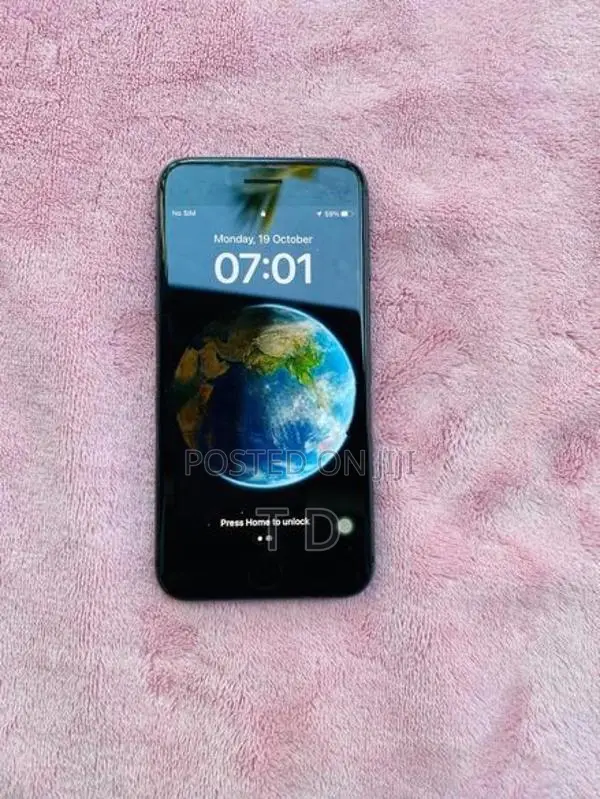 Apple iPhone 8 64GB (Used)