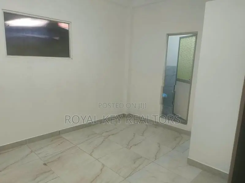 03 Bedroom - Unfurnished House For Rent In Colombo 06