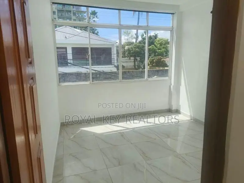 03 Bedroom - Unfurnished House For Rent In Colombo 06
