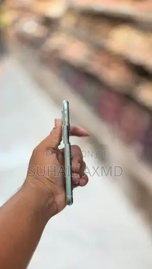 Apple iPhone 11 (Used)