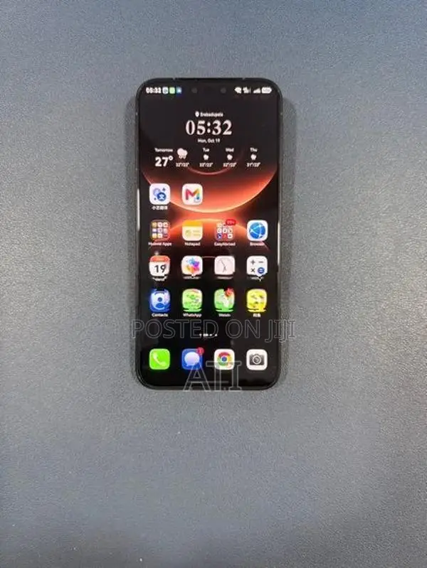 Huawei Huwaei Mate 80 (Used)