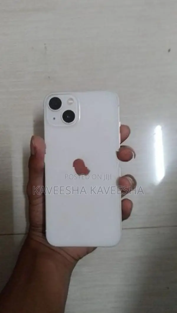 Apple iPhone 13 (Used)