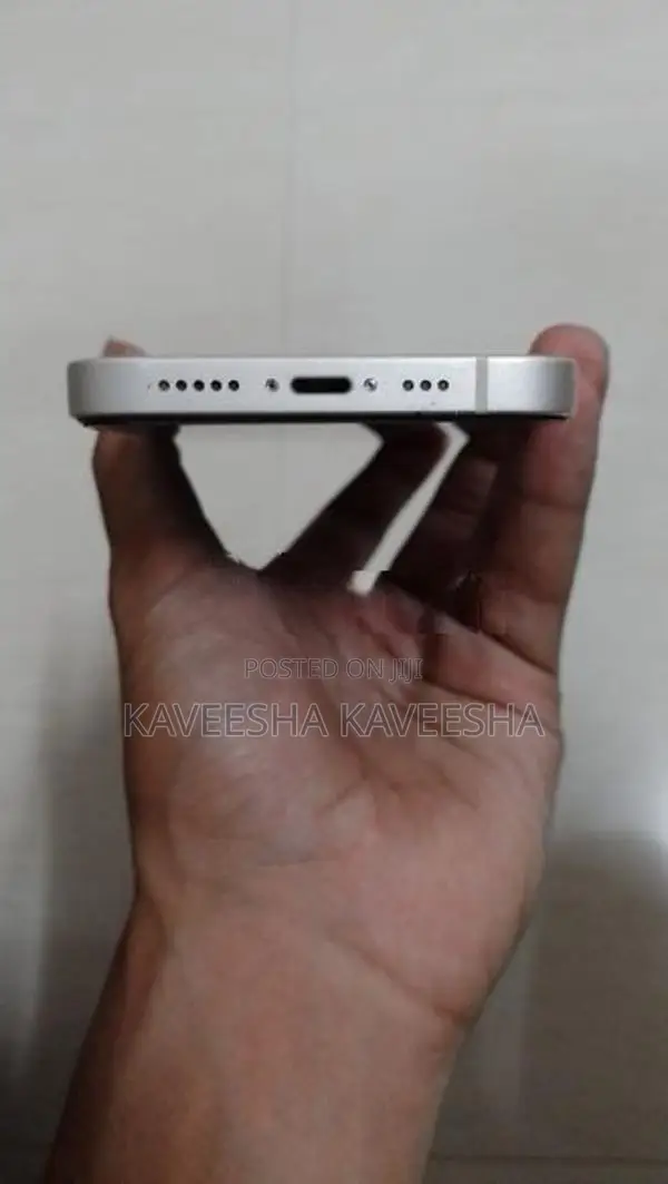 Apple iPhone 13 (Used)