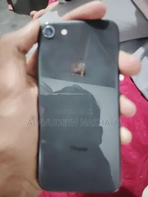 Apple iPhone 8 (Used)